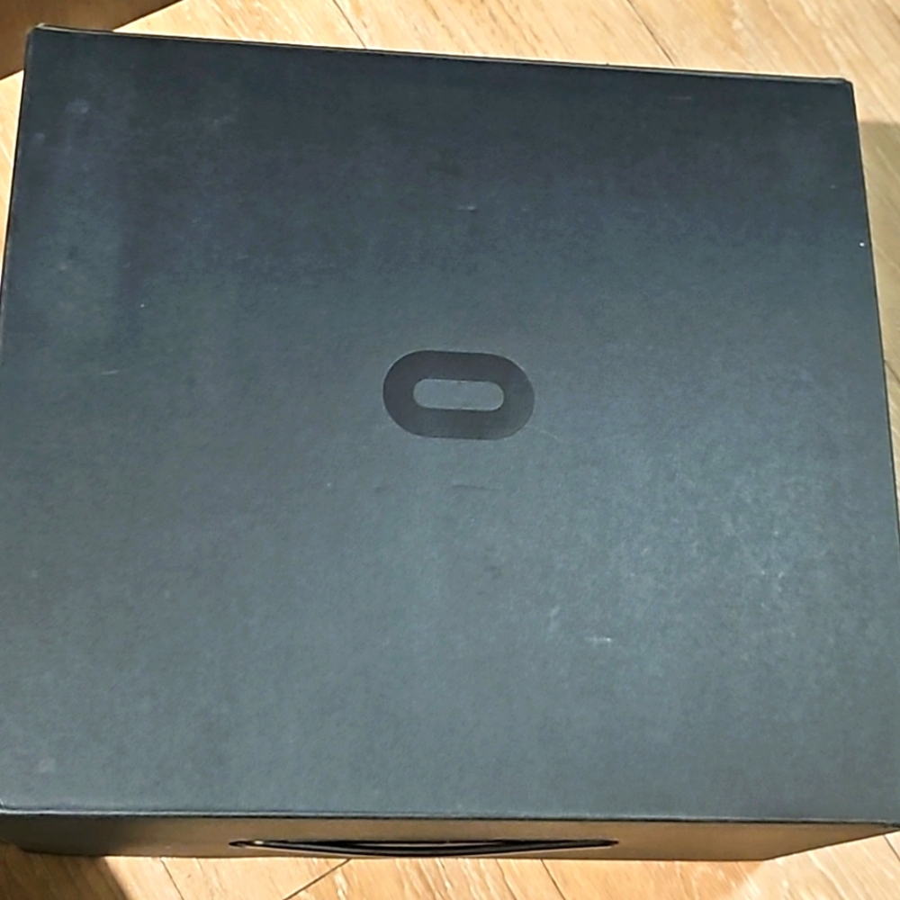 Meta (Oculus) Rift S Touch VR Headset - Picture 4 of 6